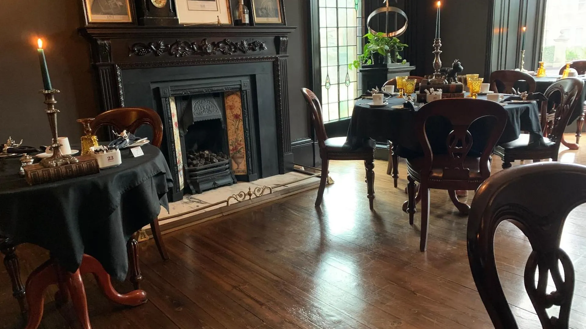 梅菲尔德23号酒店 爱丁堡 英国